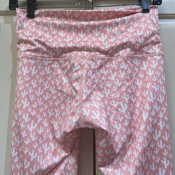 Dirty Blondes Pink Cactus Leggings - Picture 5 of 7